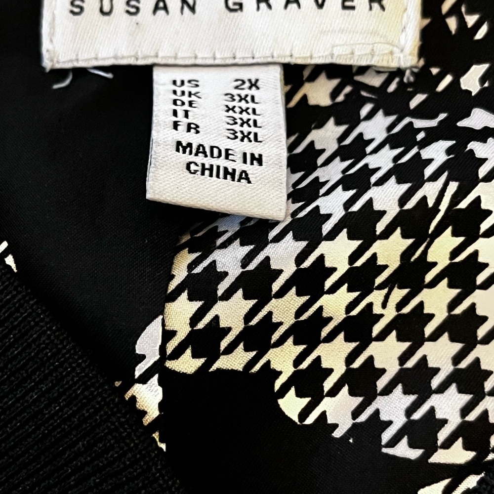 Susan Graver Black Liquid Knit Bomber Jacket - Gold Hardware 2X - Picture 7 of 12